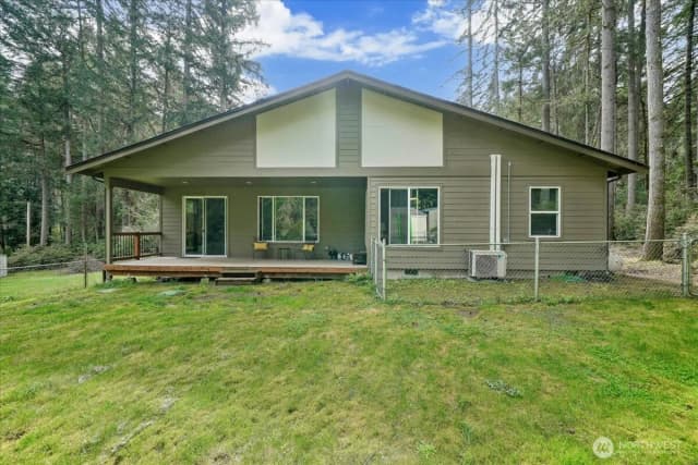 Property photo for 11714 Lake Place, Anderson Island photo 3