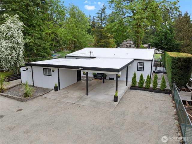 Property photo for 29800 224th Avenue Se, Black Diamond photo 5