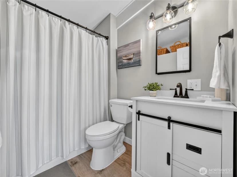 Property photo for 29800 224th Avenue Se, Black Diamond photo 21