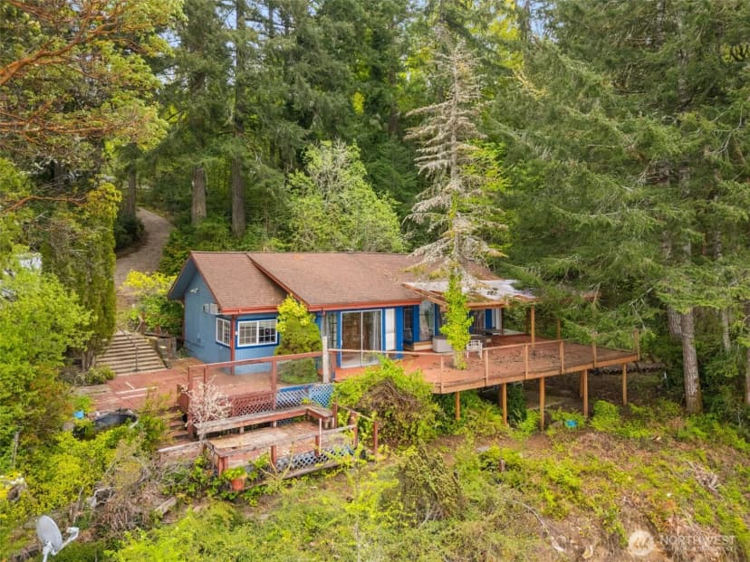 Property photo for 6105 Elizan Drive Nw, Olympia photo 3