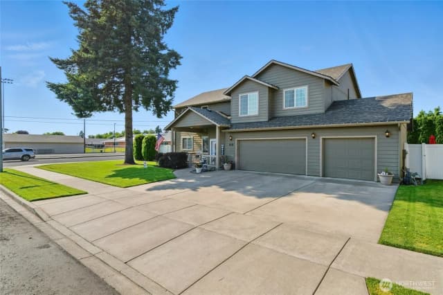 Property photo for 919 Carmella Street, Walla Walla photo 2