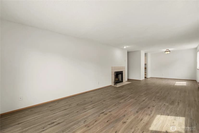 Property photo for 1239 Sw 132nd Lane #823, Burien photo 12