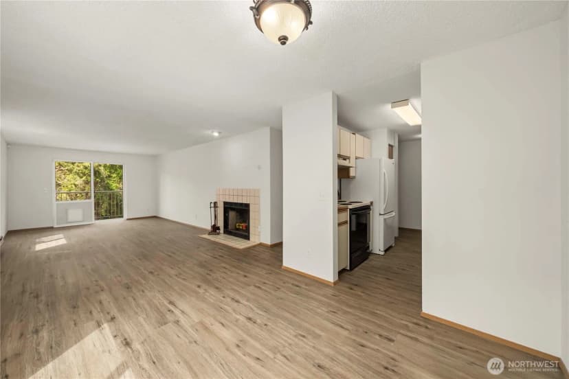 Property photo for 1239 Sw 132nd Lane #823, Burien photo 7