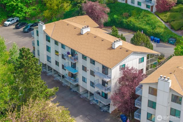 Property photo for 1239 Sw 132nd Lane #823, Burien