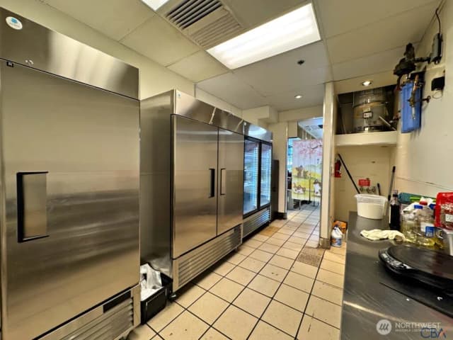 Property photo for 4566 Klahanie Drive Se, Issaquah photo 5