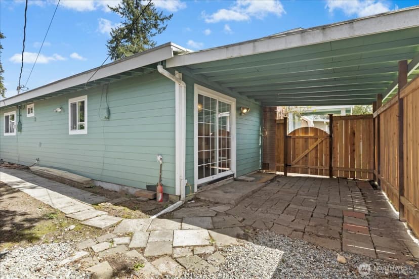 Property photo for 2111 201st Place Sw, Lynnwood photo 29