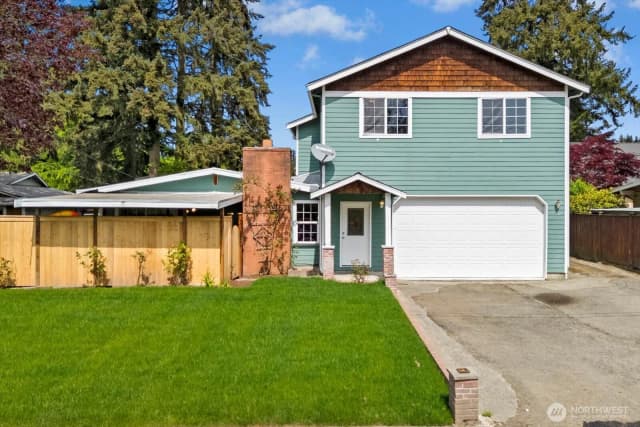 Property photo for 2111 201st Place Sw, Lynnwood photo 2