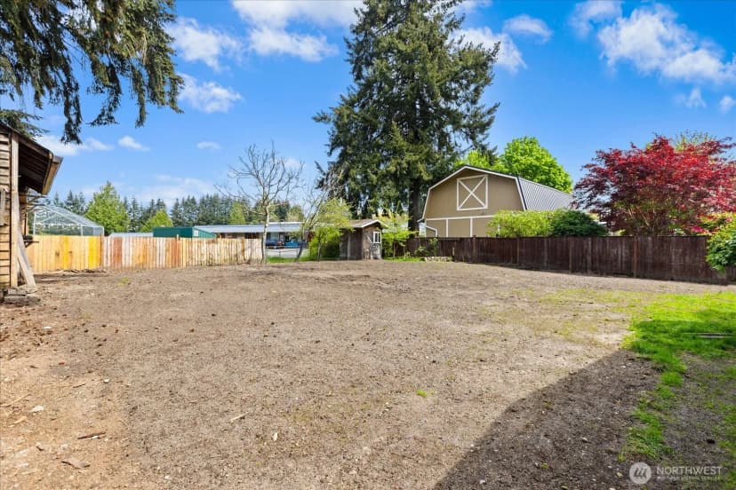 Property photo for 2111 201st Place Sw, Lynnwood photo 32