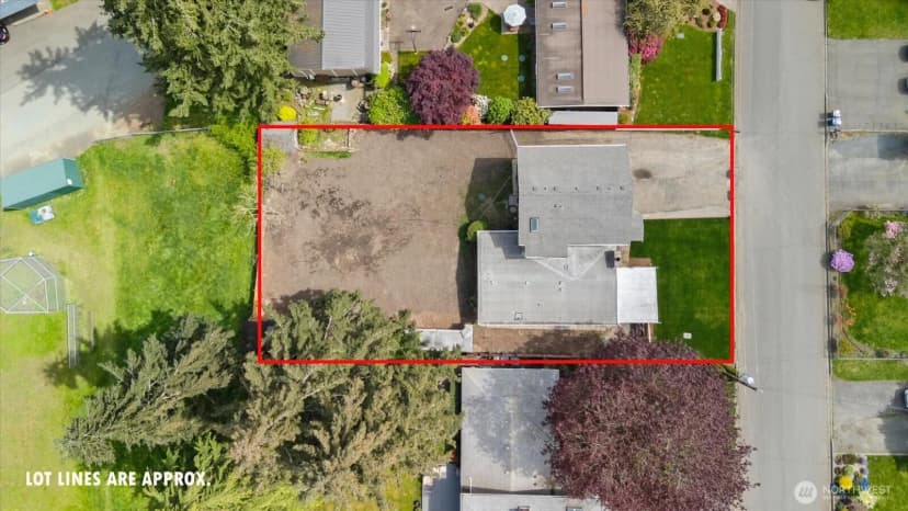 Property photo for 2111 201st Place Sw, Lynnwood photo 34