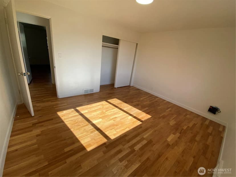 Property photo for 4916 24th Place S, Seattle photo 18