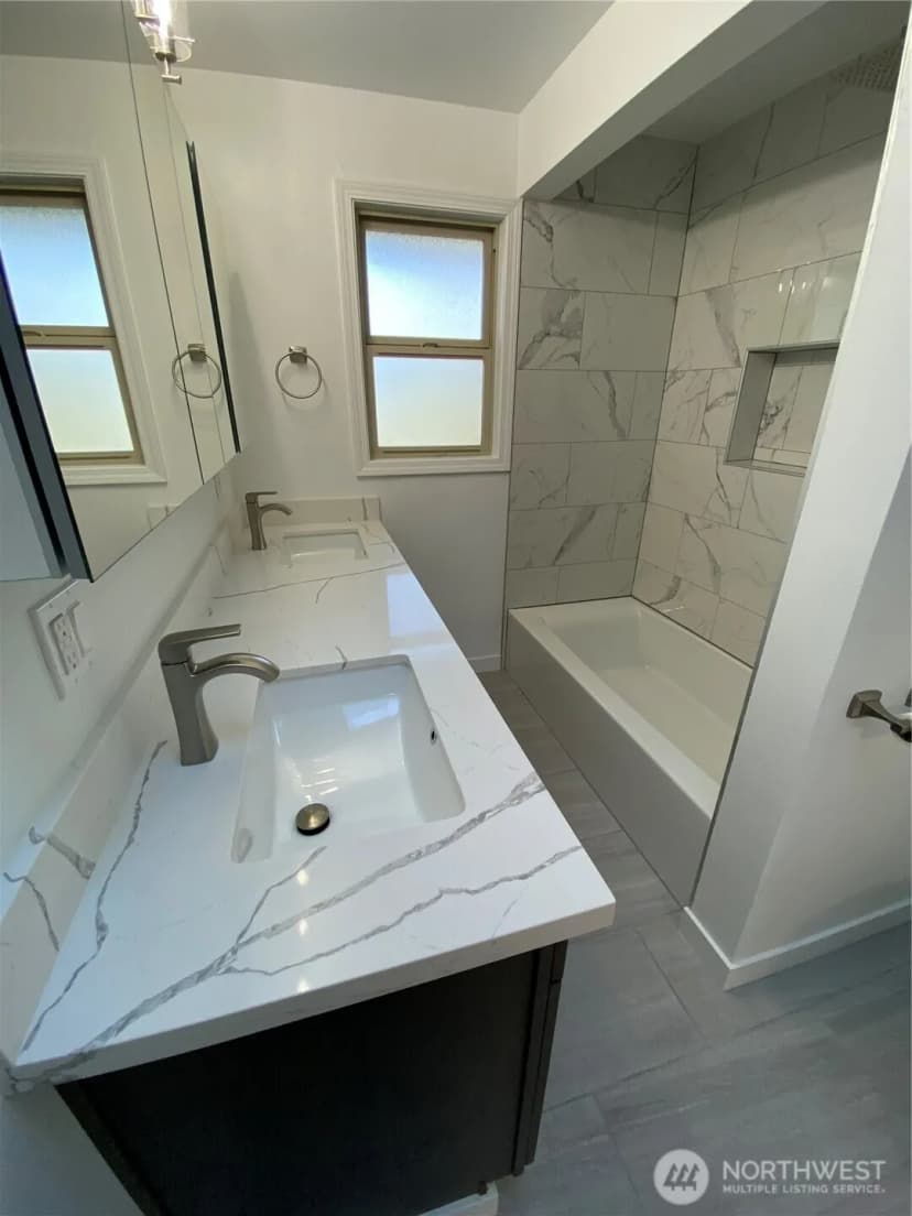 Property photo for 4916 24th Place S, Seattle photo 13