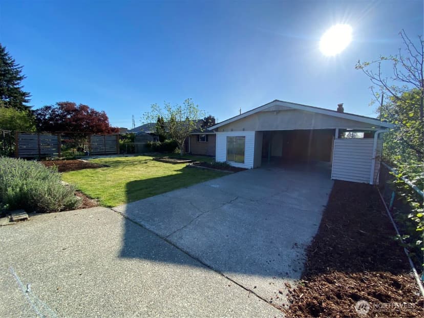 Property photo for 4916 24th Place S, Seattle photo 29