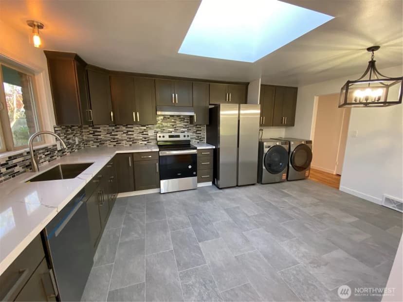 Property photo for 4916 24th Place S, Seattle photo 10
