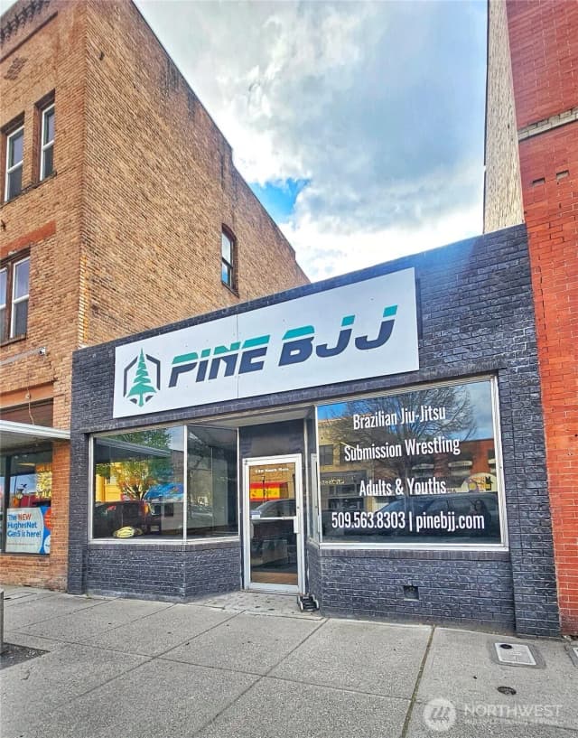 Property photo for 130 S Main Street, Colville