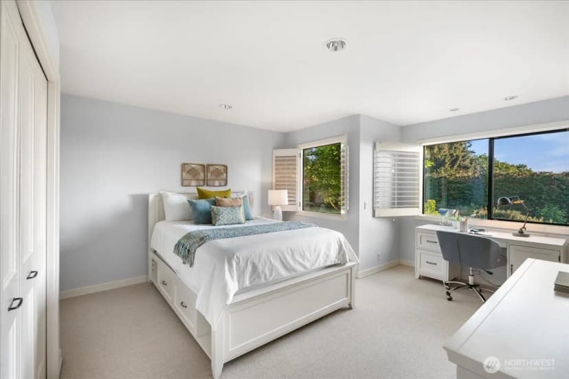Property photo for 8297 Se 82nd Street, Mercer Island photo 24