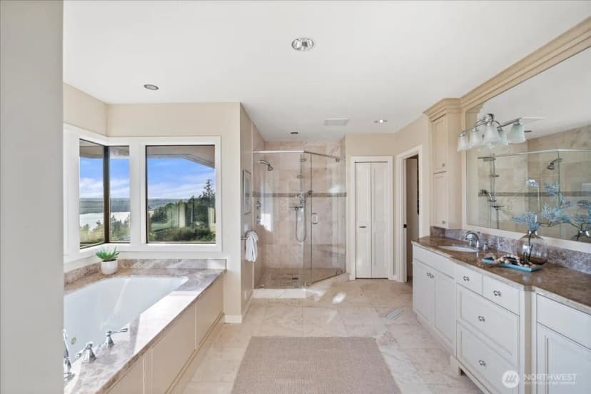 Property photo for 8297 Se 82nd Street, Mercer Island photo 16