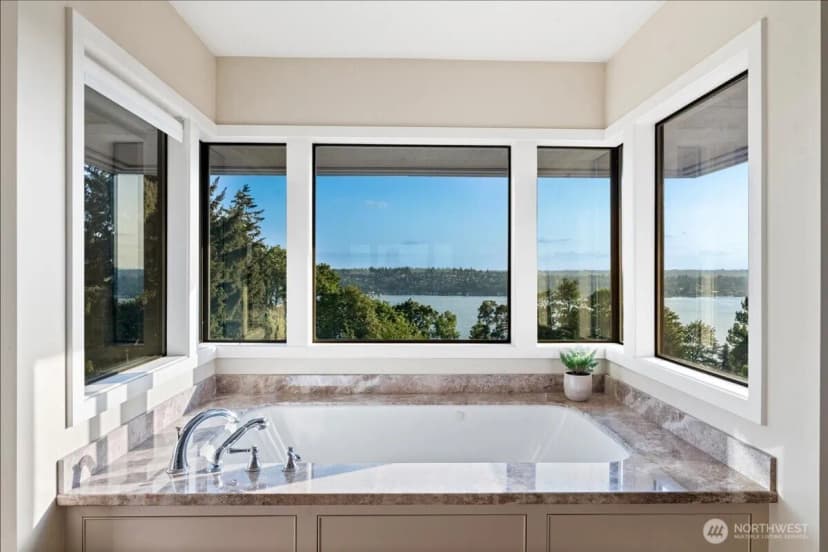 Property photo for 8297 Se 82nd Street, Mercer Island photo 17