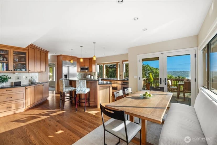 Property photo for 8297 Se 82nd Street, Mercer Island photo 10