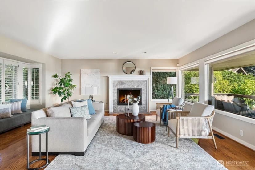 Property photo for 8297 Se 82nd Street, Mercer Island photo 7