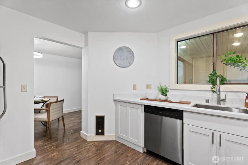Property photo for 12221 100th Avenue Ne #b102, Kirkland photo 9