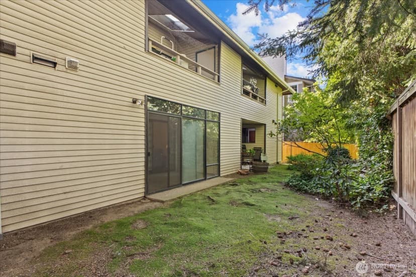 Property photo for 12221 100th Avenue Ne #b102, Kirkland photo 17