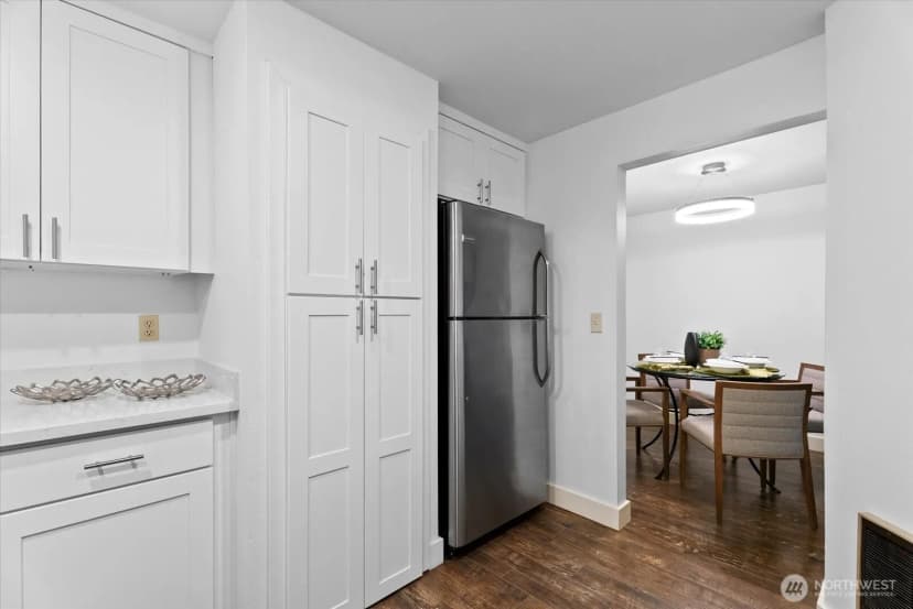 Property photo for 12221 100th Avenue Ne #b102, Kirkland photo 8