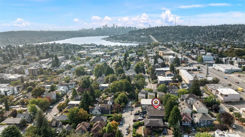 Property photo for 4219 Whitman Avenue N #2, Seattle photo 2