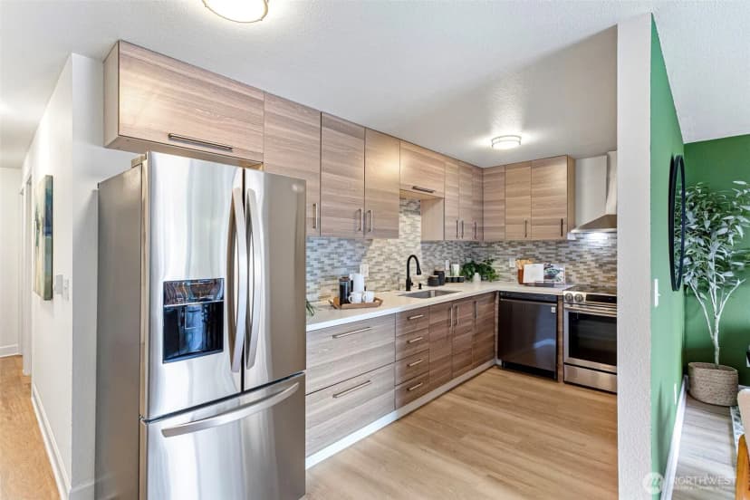 Property photo for 4219 Whitman Avenue N #2, Seattle photo 7