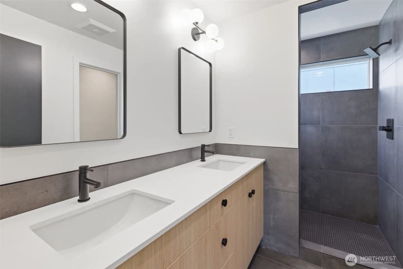 Property photo for 4517 35th Avenue S #c, Seattle photo 22
