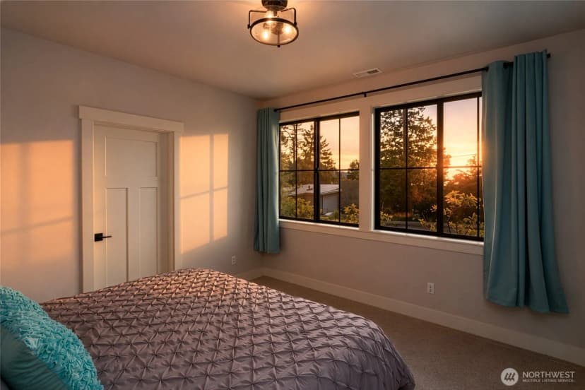 Property photo for 4616 Anaco Beach Road, Anacortes photo 23