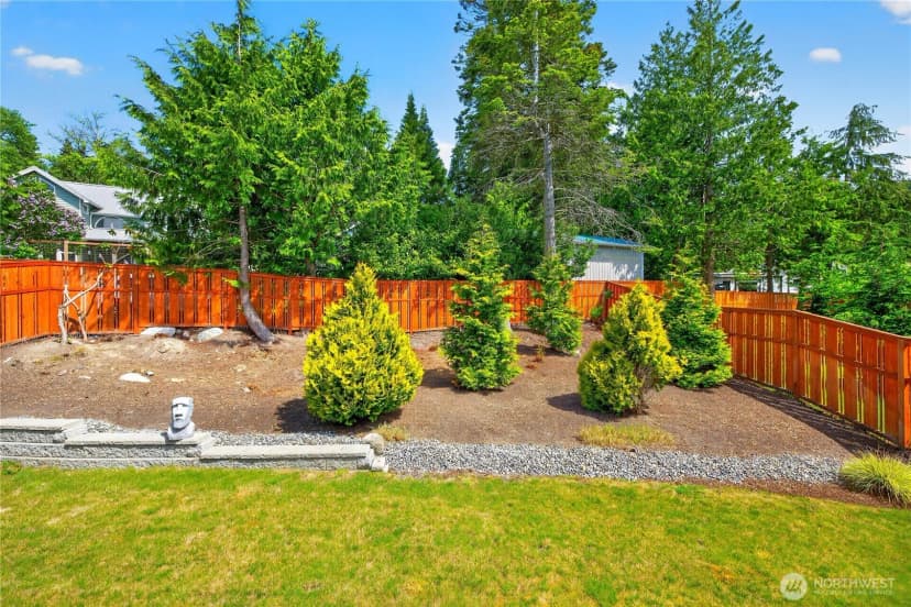 Property photo for 4616 Anaco Beach Road, Anacortes photo 34