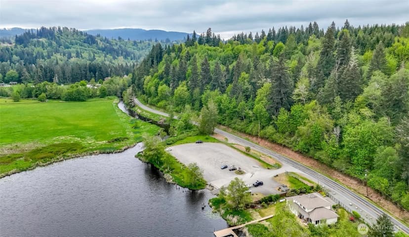 Property photo for 40420 Ski Park Rd E, Eatonville photo 39