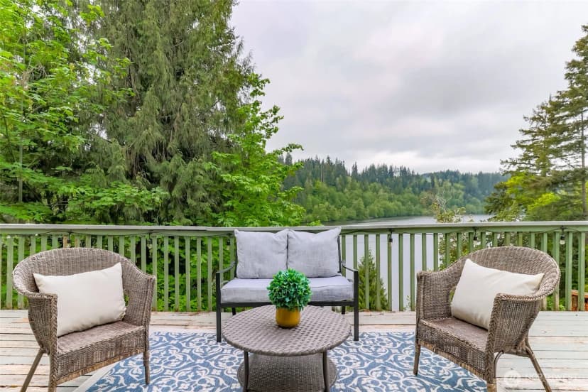 Property photo for 40420 Ski Park Rd E, Eatonville photo 14