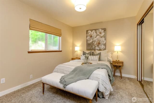 Property photo for 40420 Ski Park Rd E, Eatonville photo 5