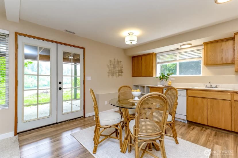 Property photo for 40420 Ski Park Rd E, Eatonville photo 25