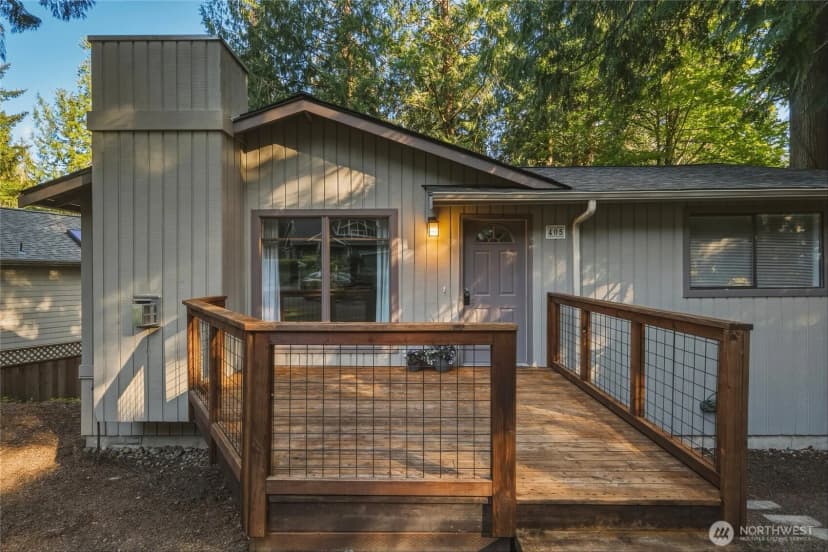 Property photo for 405 Sudden Valley Drive, Bellingham photo 4