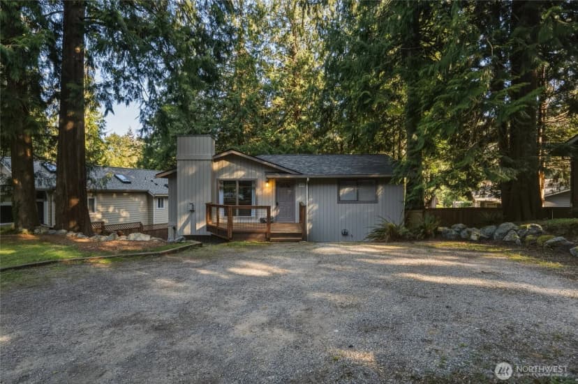Property photo for 405 Sudden Valley Drive, Bellingham photo 3