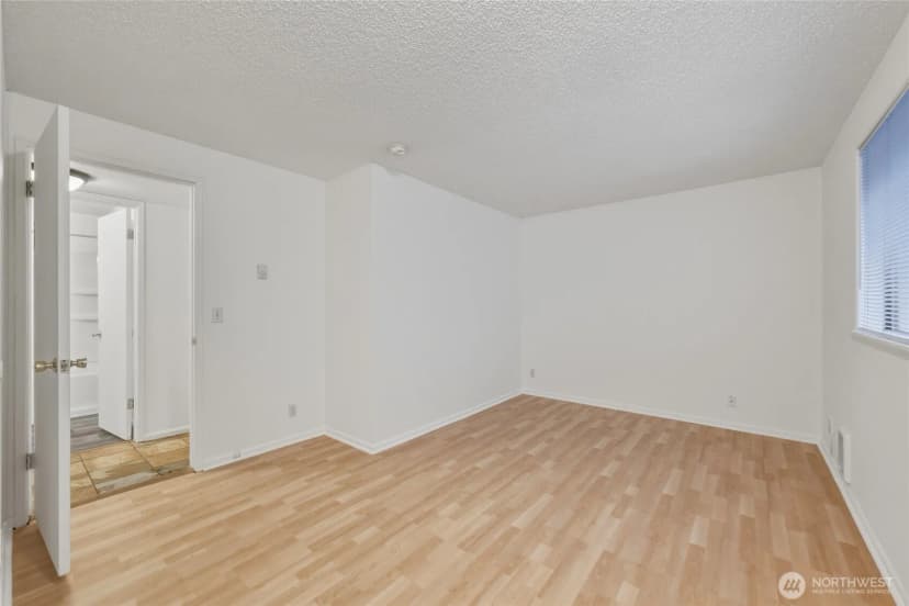 Property photo for 405 Sudden Valley Drive, Bellingham photo 24