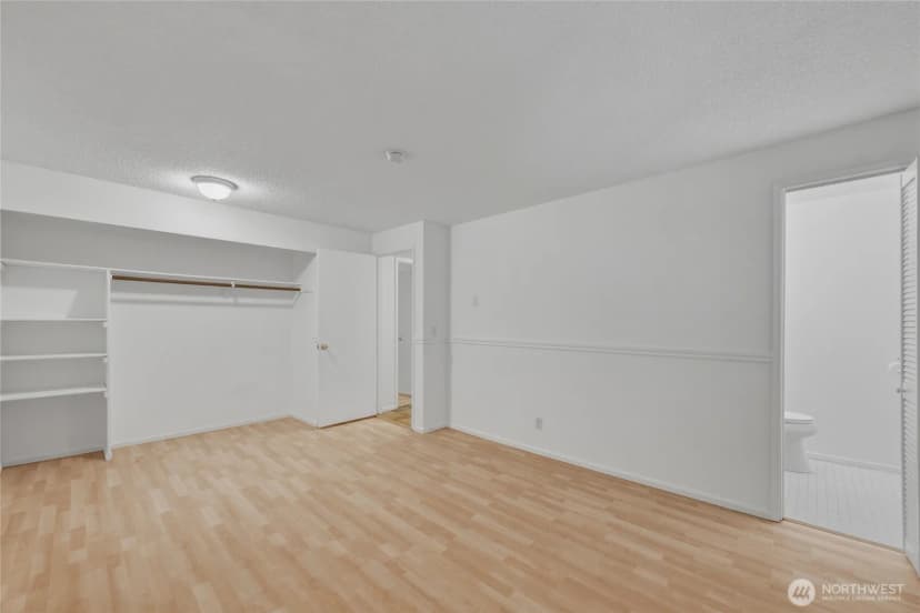 Property photo for 405 Sudden Valley Drive, Bellingham photo 11