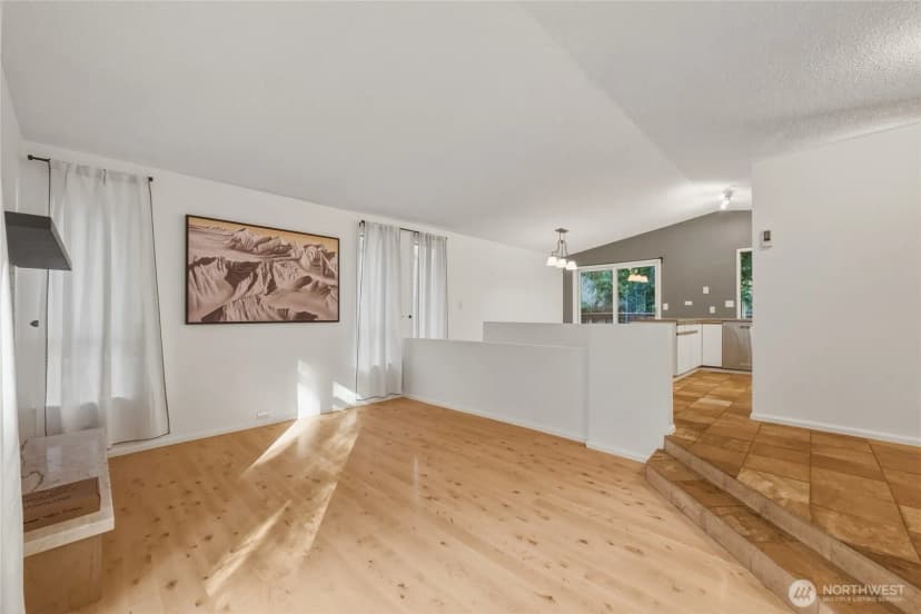 Property photo for 405 Sudden Valley Drive, Bellingham photo 8