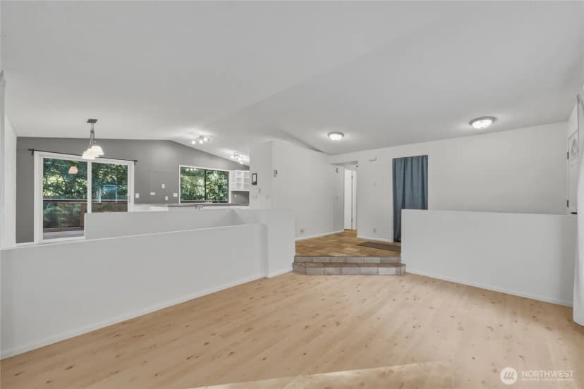 Property photo for 405 Sudden Valley Drive, Bellingham photo 15