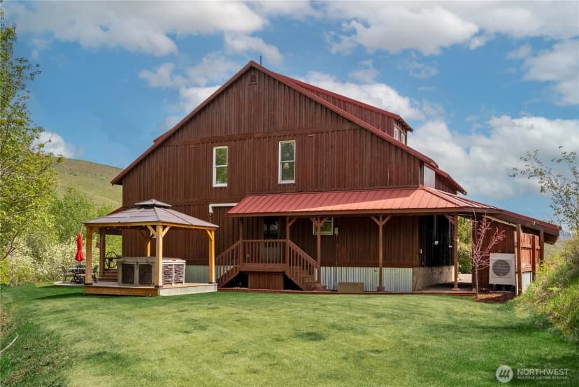 Property photo for 373 Rendezvous Road, Winthrop photo 8