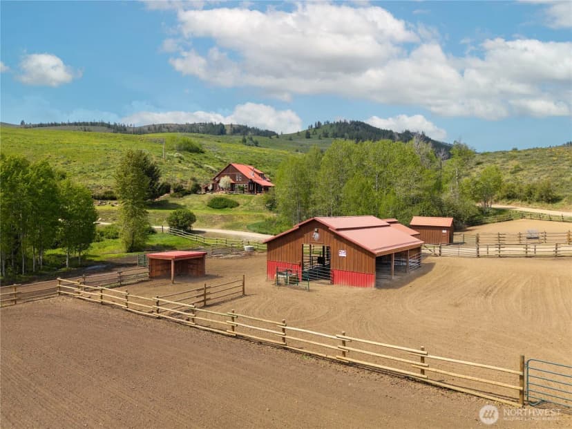 Property photo for 373 Rendezvous Road, Winthrop photo 33