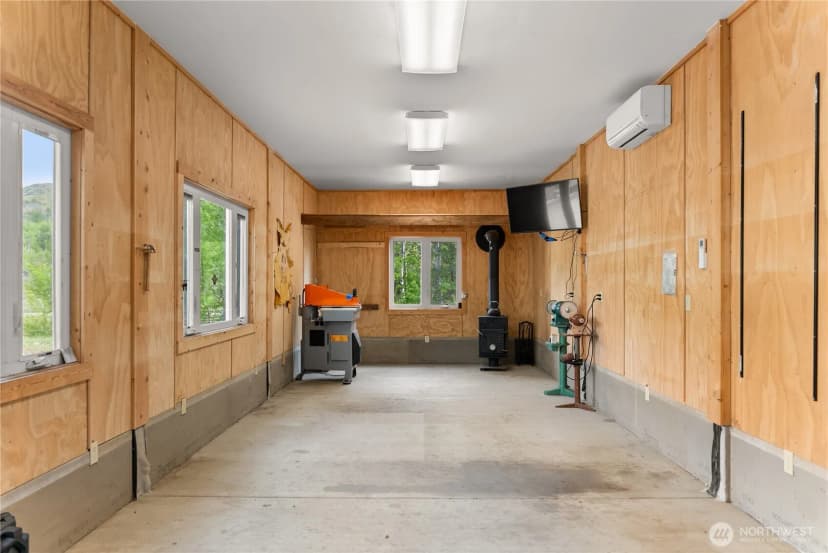Property photo for 373 Rendezvous Road, Winthrop photo 38