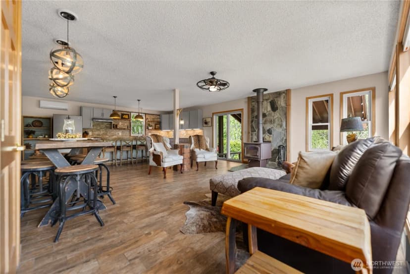 Property photo for 373 Rendezvous Road, Winthrop photo 13