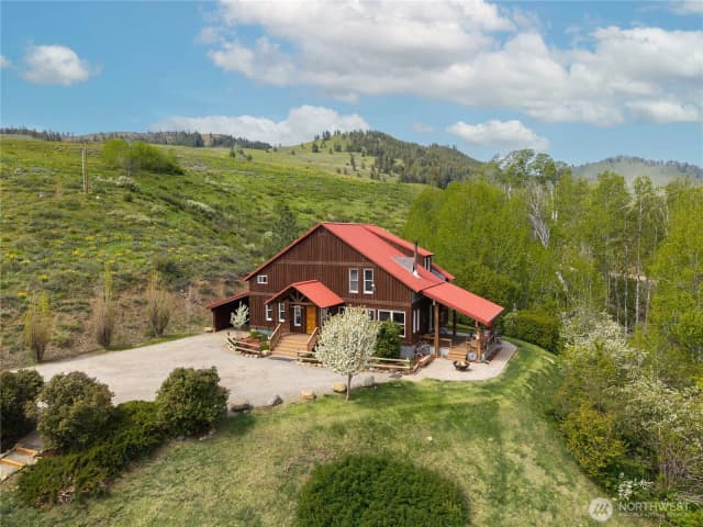 Property photo for 373 Rendezvous Road, Winthrop