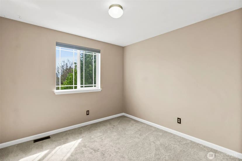 Property photo for 17216 139th Avenue E, Puyallup photo 24