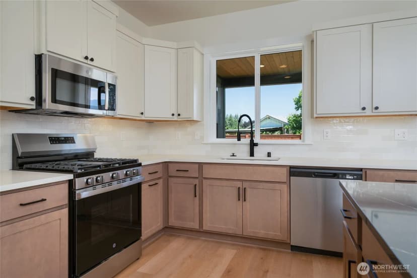 Property photo for 708 Legacy Way, Sedro Woolley photo 8