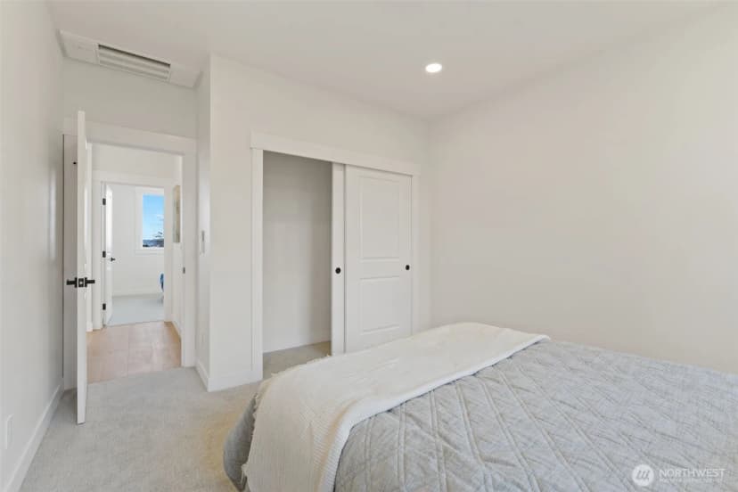 Property photo for 6008 34th Avenue Nw, Seattle photo 22