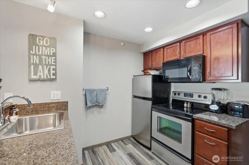 Property photo for 322 W Woodin Avenue #642, Chelan photo 14